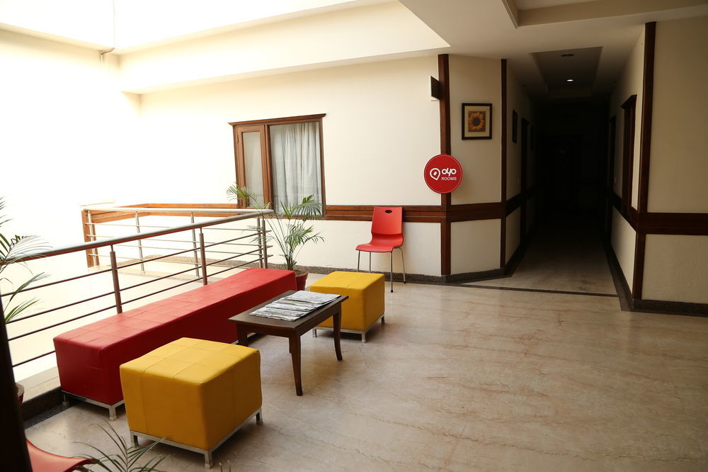 Oyo Rooms Chandigarh Sector 34 Dış mekan fotoğraf